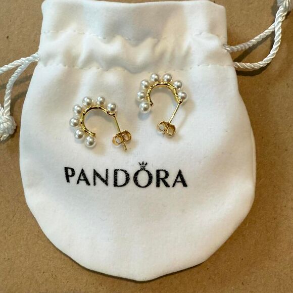 New with dustbag Pandora Freshwater Pearls Open Hoop Earrings retail: $195